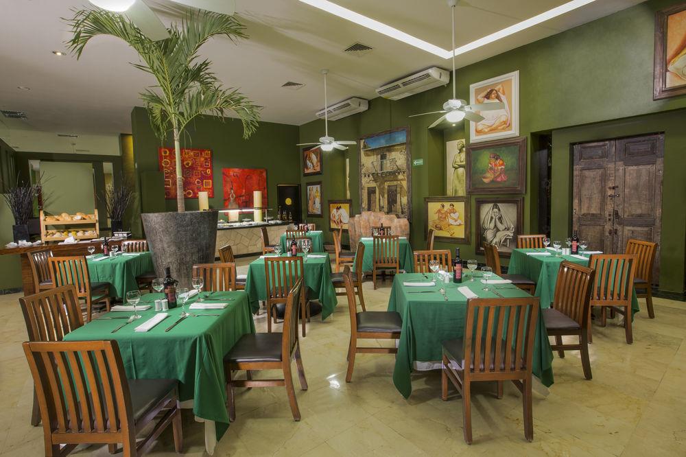 Grand Oasis Tulum Riviera Hotel Akumal Exterior photo