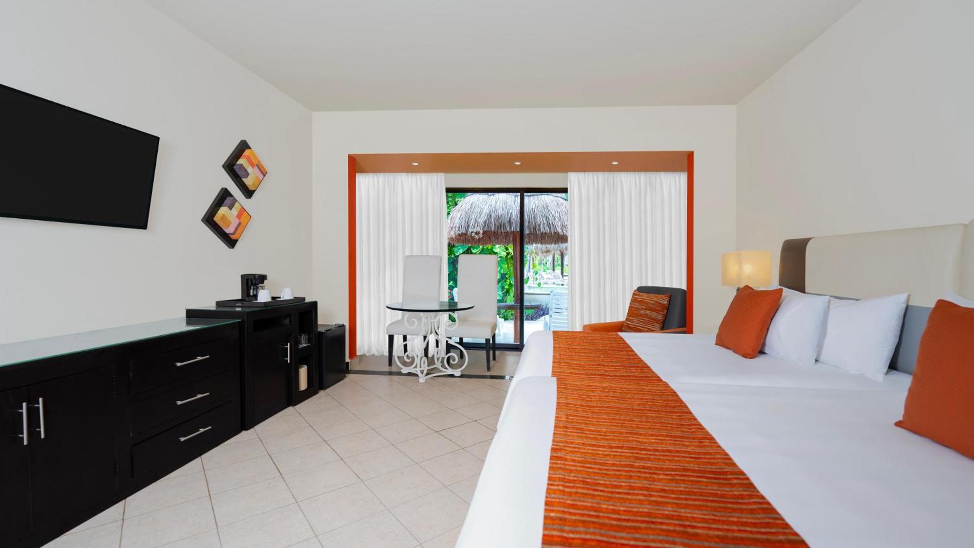 Grand Oasis Tulum Riviera Hotel Akumal Exterior photo
