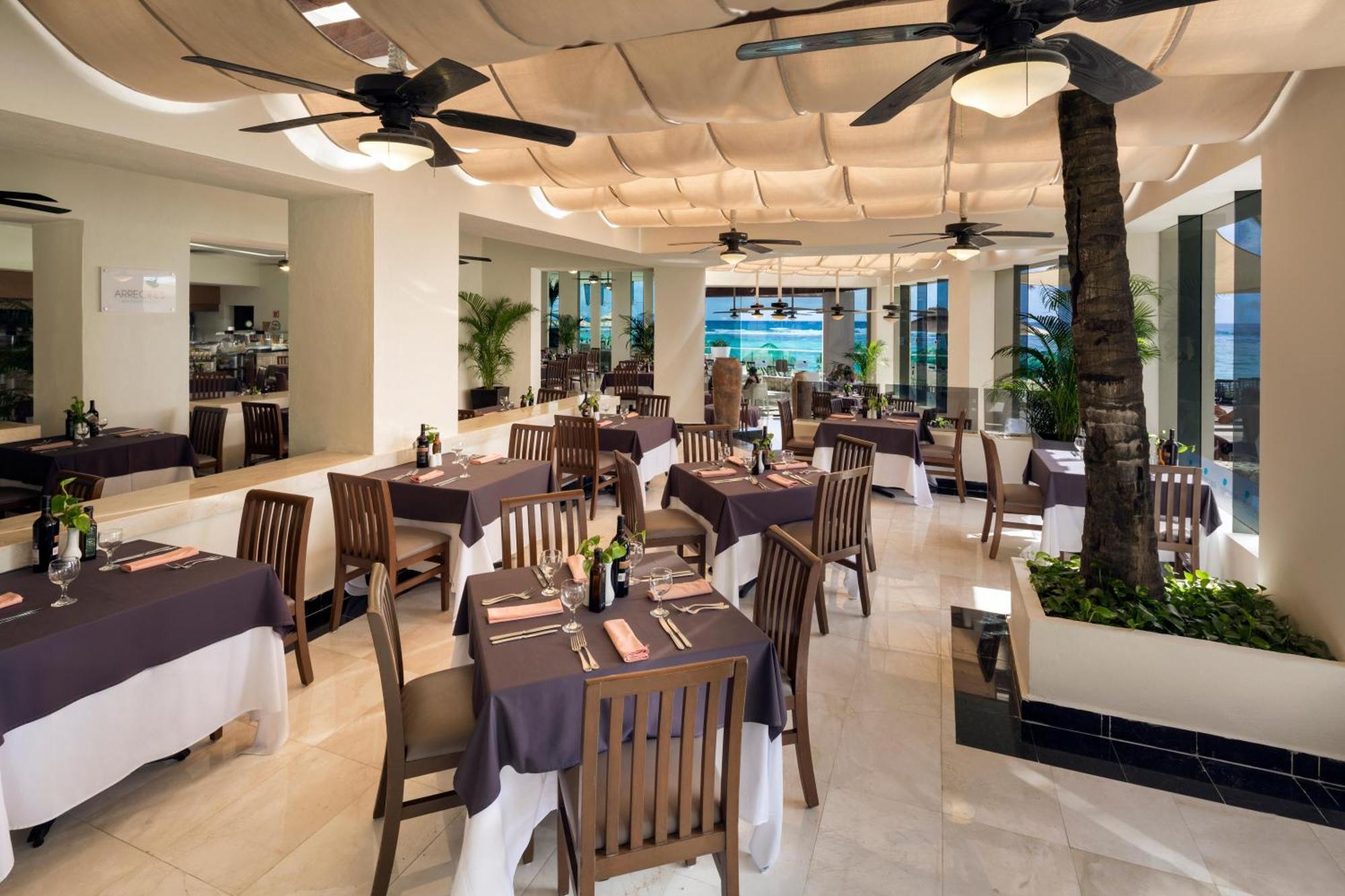 Grand Oasis Tulum Riviera Hotel Akumal Exterior photo