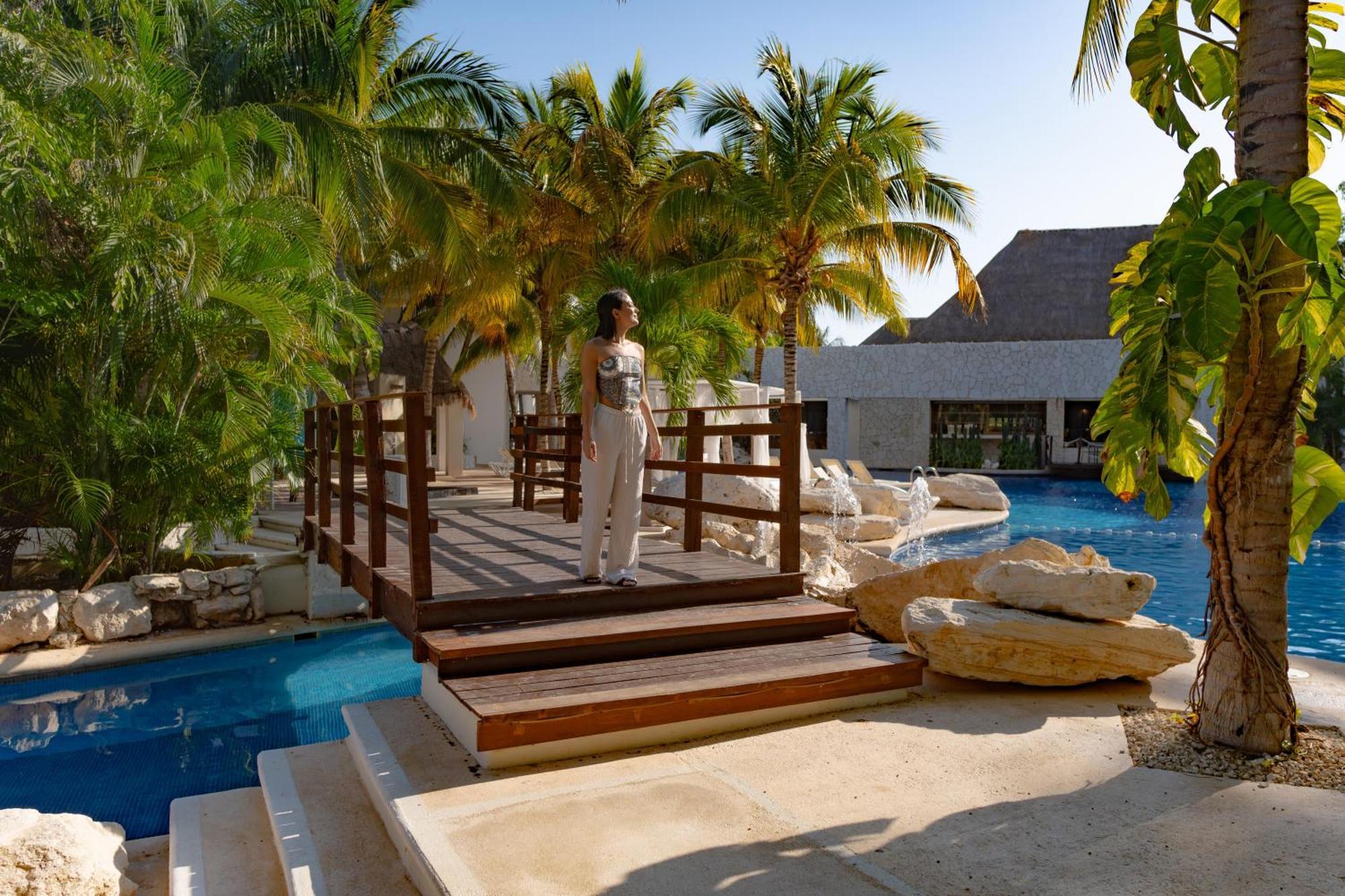 Grand Oasis Tulum Riviera Hotel Akumal Exterior photo