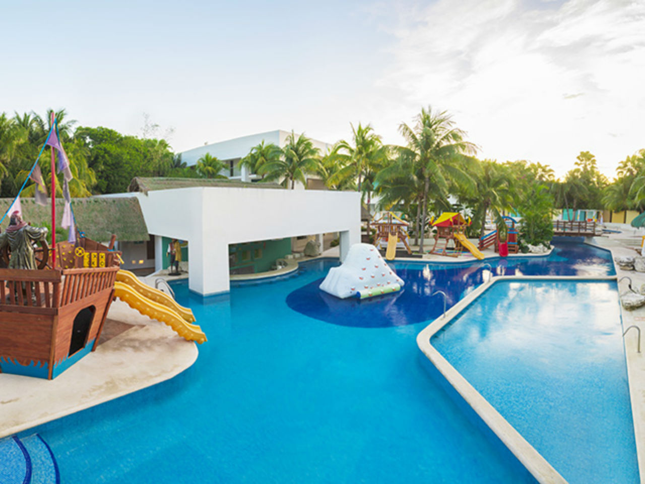 Grand Oasis Tulum Riviera Hotel Akumal Exterior photo